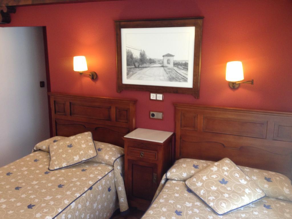 Hospederia Ana Pilar Otel Porcuna Oda fotoğraf